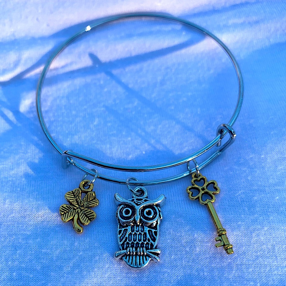 Brand New! Handmade! Adjustable Charm Bangle Bracelet!